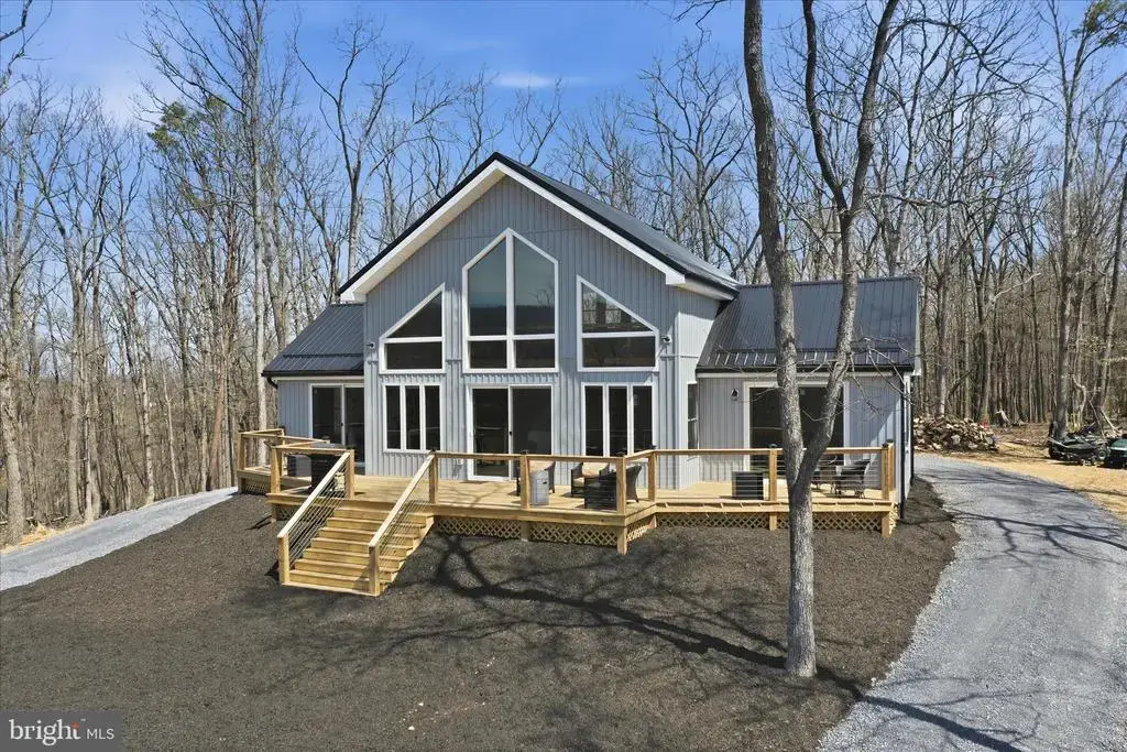 432 Lost Point Ln, BERKELEY SPRINGS