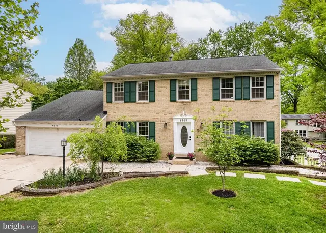 4945 W Running Brook Rd, Columbia