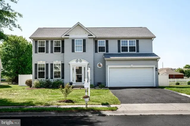 106 Pintail Ct, Cambridge