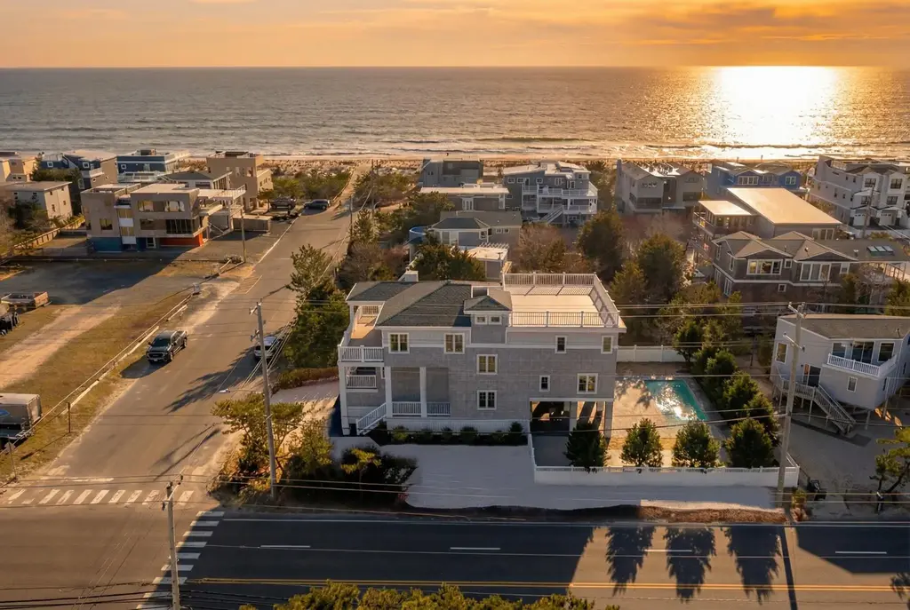 2 E Cumberland Ave, HARVEY CEDARS