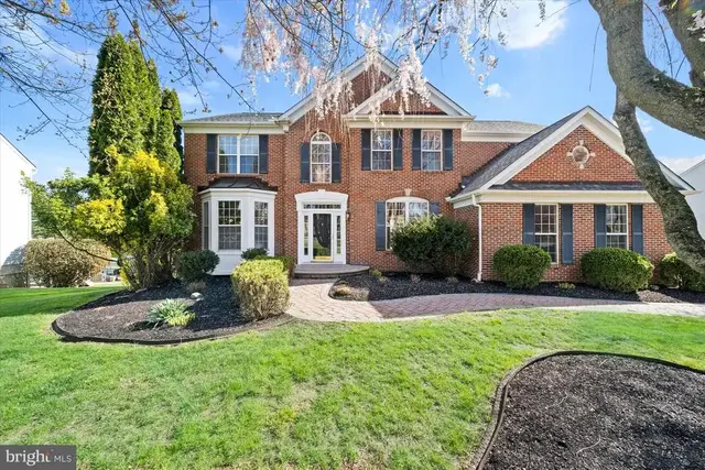 318 Mourning Dove Dr, Newark