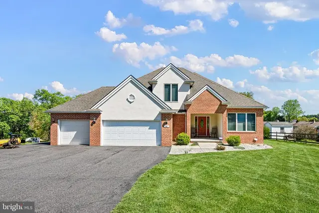 38 Drexel Dr, Newark