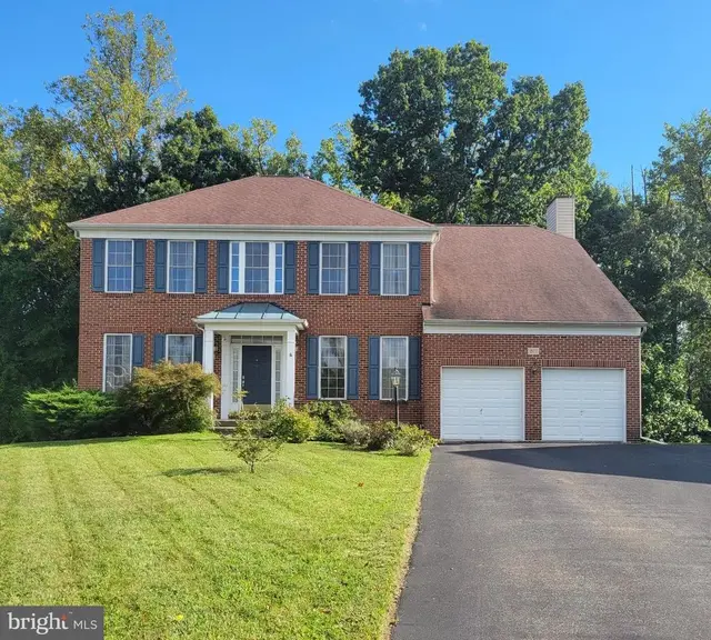 811 Lamoka Dr, Odenton