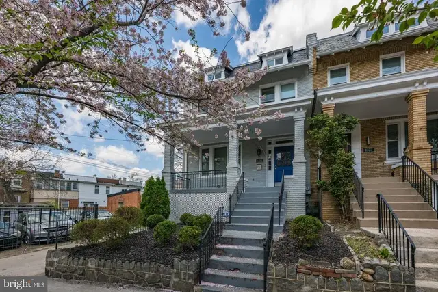 1325 Allison St Nw, Washington