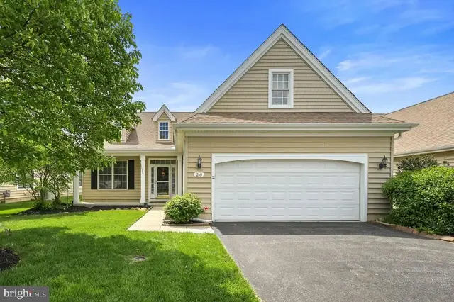 26 Wheatsheaf Ln, Smyrna
