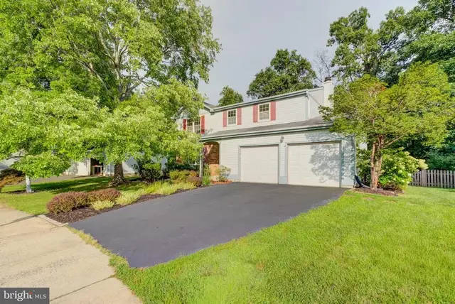 1721 Whitewood Ln, Herndon