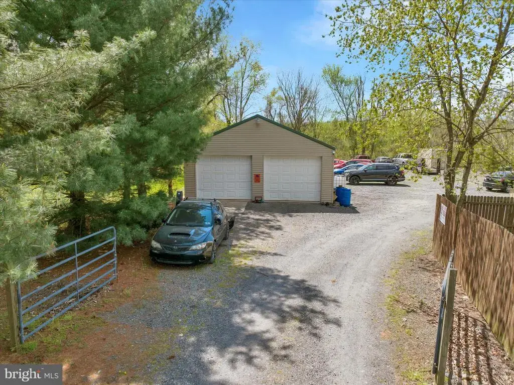 1538 E Ben Franklin Hwy, DOUGLASSVILLE