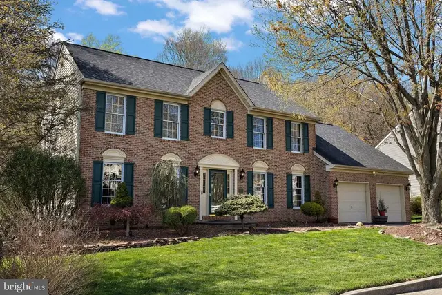 418 Vanier Dr, Newark