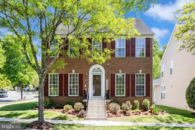 19483 Rayfield Dr, Germantown