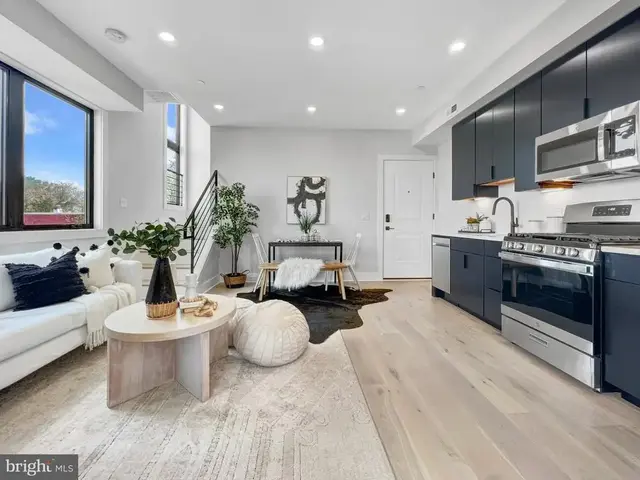 1026 18th St Ne ##ph-7, Washington