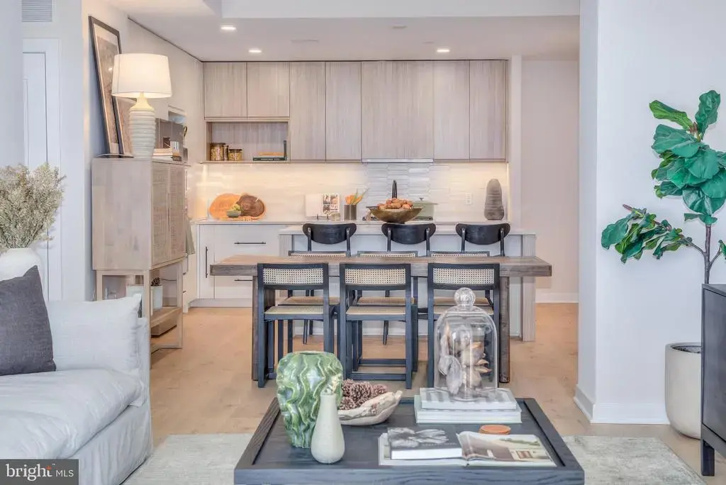 255 W. Falls Station Blvd #903, FALLS CHURCH