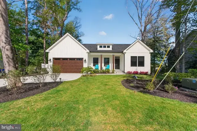 138 Bangor Ln, Milton