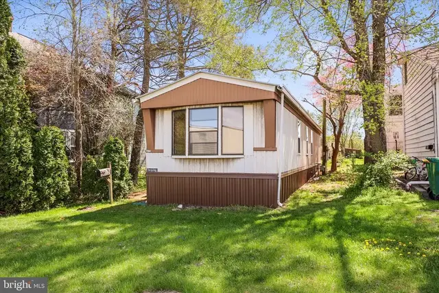 1104 W Elm Ave, Hanover