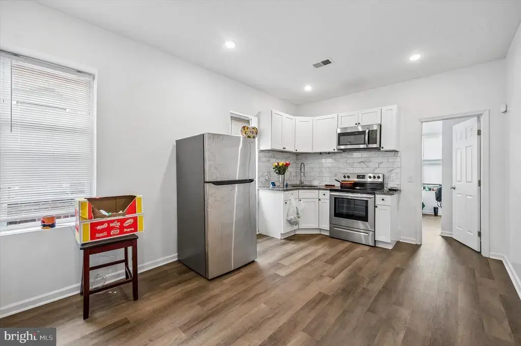 5643 Market St, PHILADELPHIA