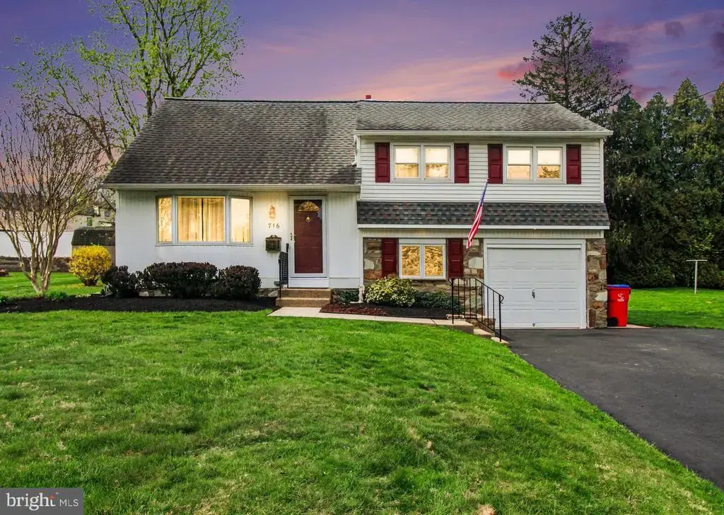 716 W Bristol Rd, WARMINSTER
