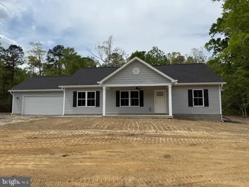 209 Loretta Dr, COLONIAL BEACH