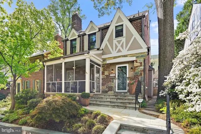 3638 Jocelyn St Nw, Washington