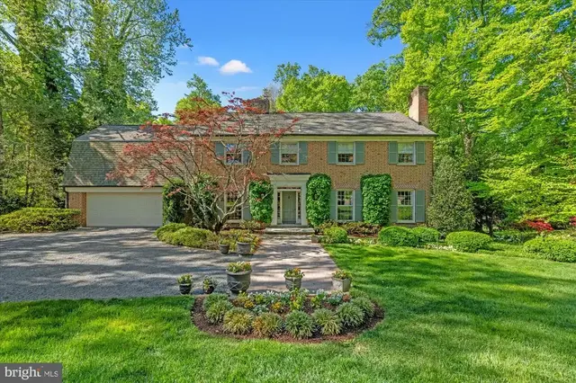 7030 Longwood Dr, Bethesda