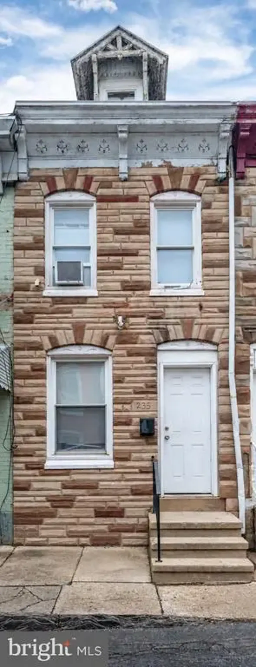 235 Hudson St, READING