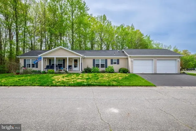 30 Vernell Ct #30, Dover