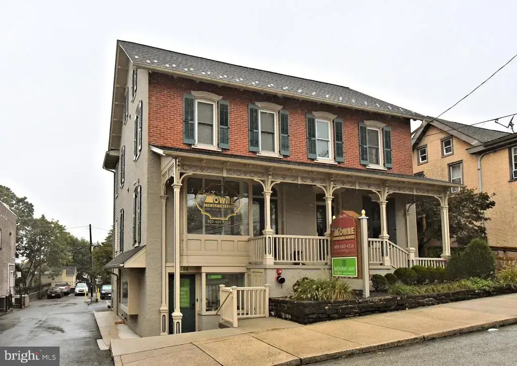 206 N Main St, SOUDERTON