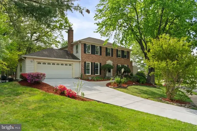 12461 Hedges Run Dr, Woodbridge