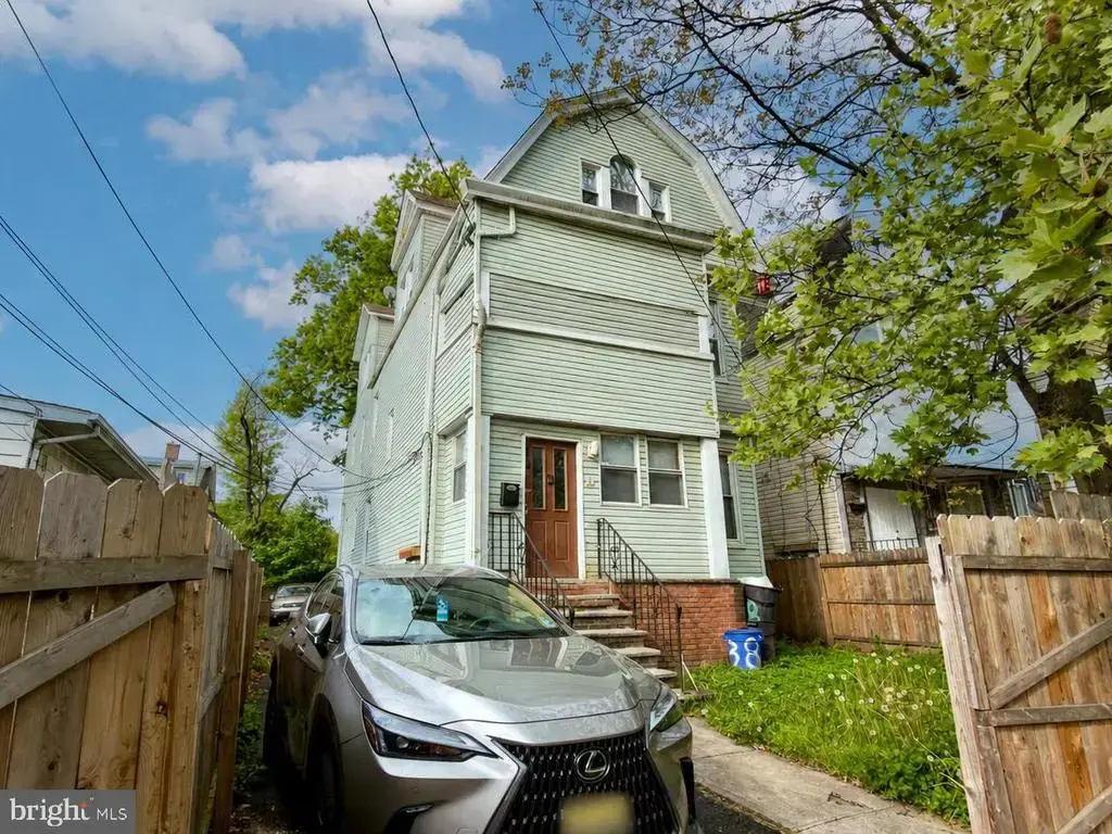 38-40 Eckert Ave, NEWARK