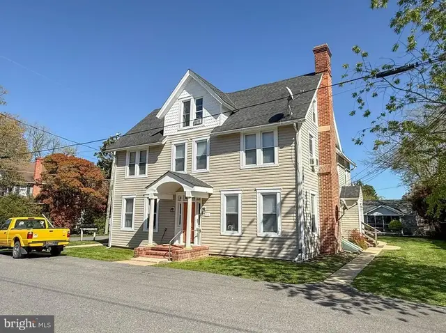 7112 Maryland Ave, Queenstown