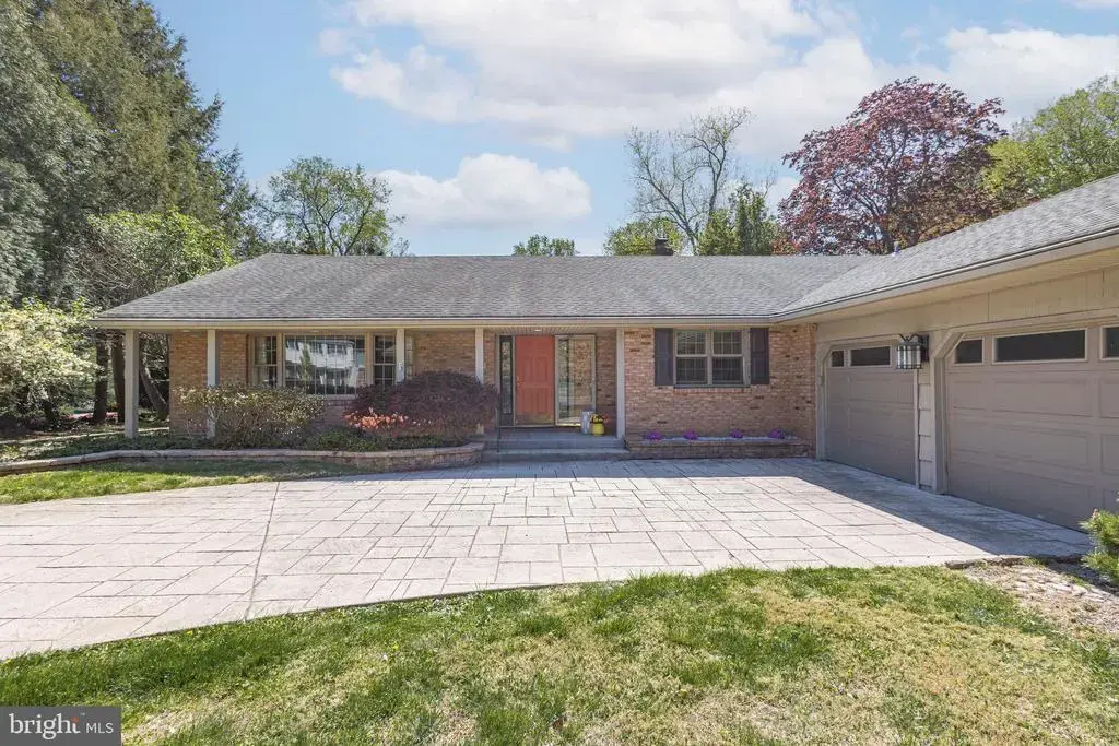 661 Nancy Rd, YARDLEY