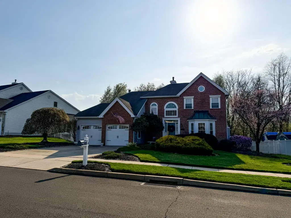 40 Green Meadow Dr, LANGHORNE
