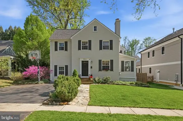 5510 Roosevelt St, Bethesda