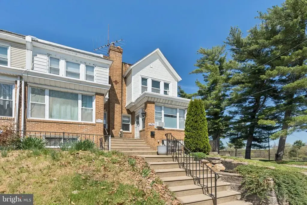 674 Wendover St, PHILADELPHIA