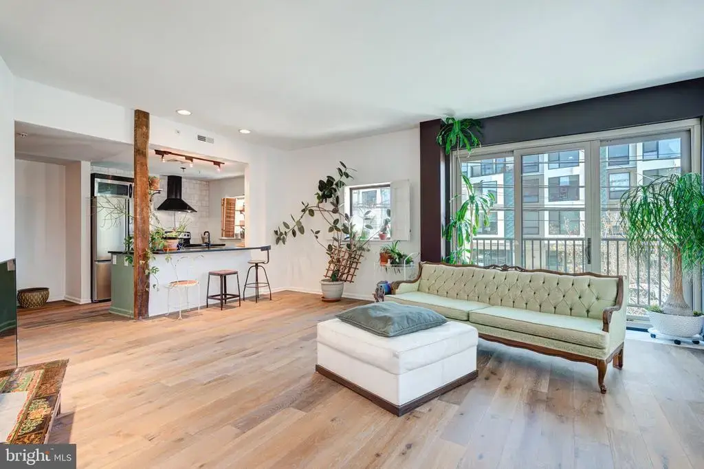 837 N 2nd St #202, PHILADELPHIA