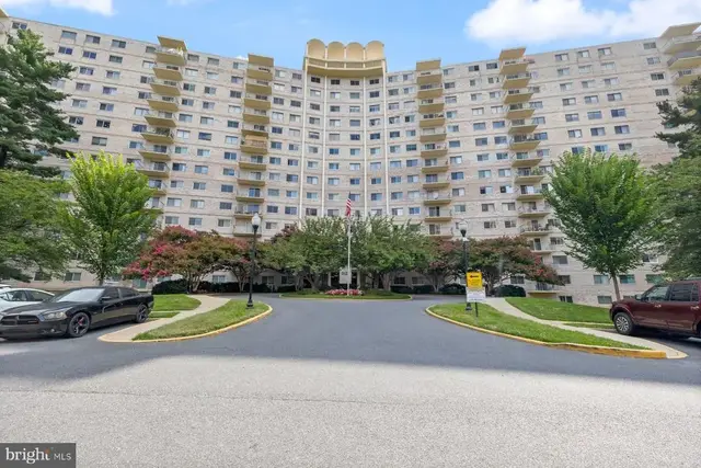1121 University Blvd W #912-b, Silver Spring