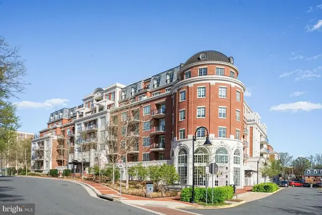 6900 Fleetwood Rd #612, Mclean