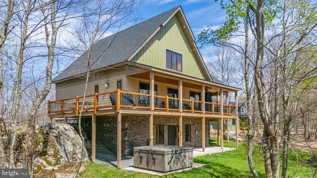 94 Sandy View Ct, Mc Henry