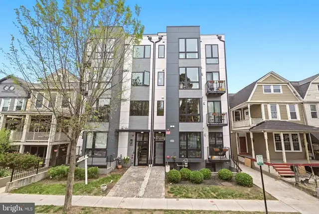 838 Varnum St Nw #11, Washington