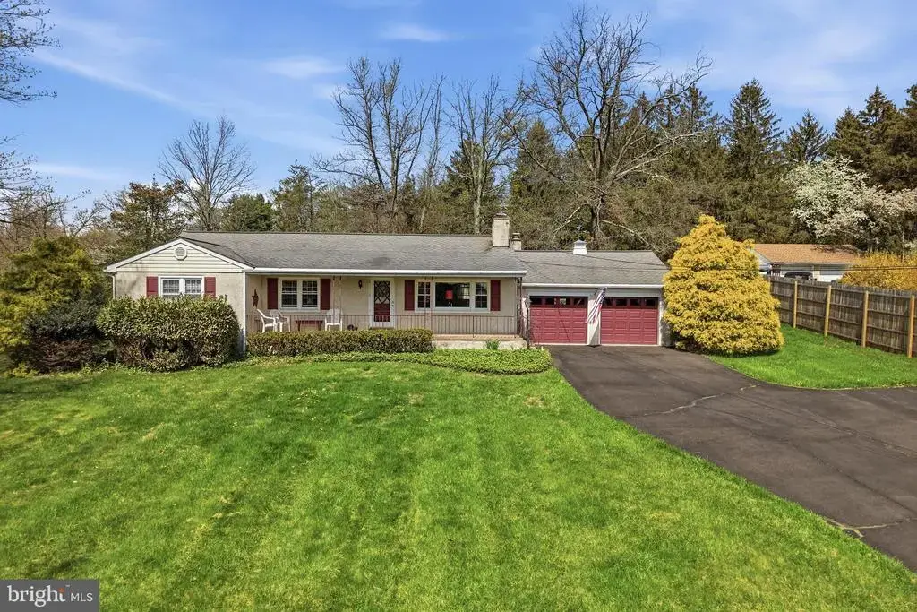 231 Maron Rd, HATFIELD