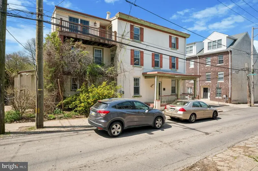 447 Dupont St, PHILADELPHIA