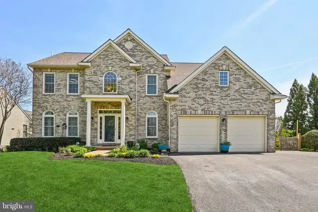 224 Creek Walk Dr, Walkersville