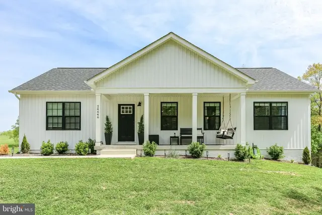 24646 Lands End Dr, Orange