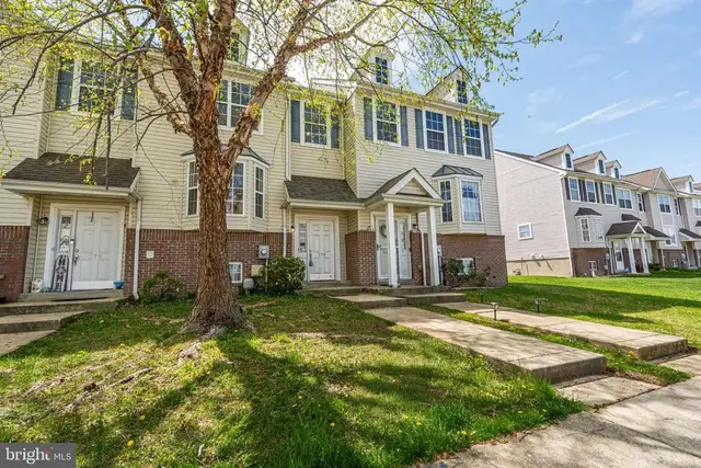 376 Paradee Dr, Dover