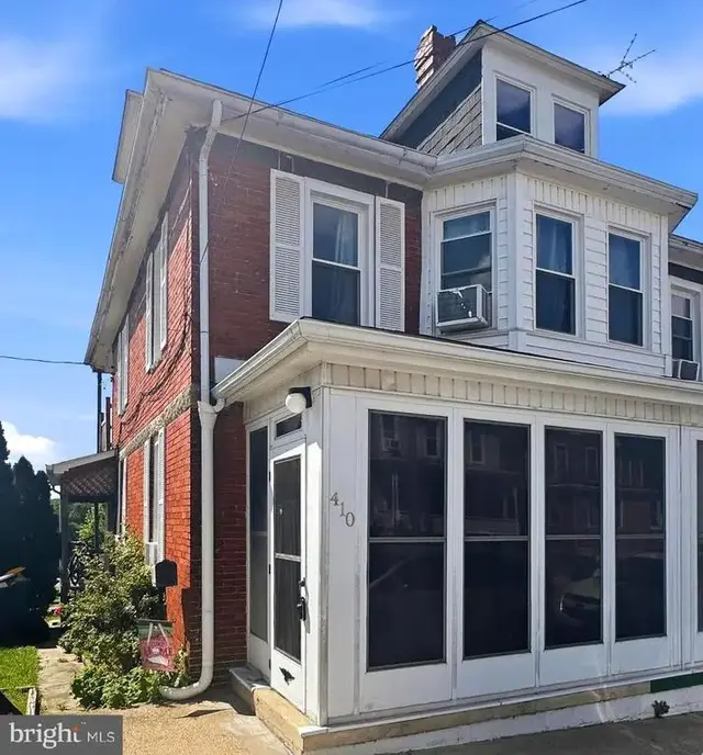 410 Fairview Ave, Waynesboro