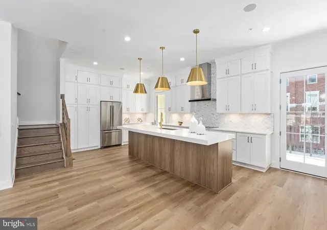 8601 Erdem Pl, Chevy Chase