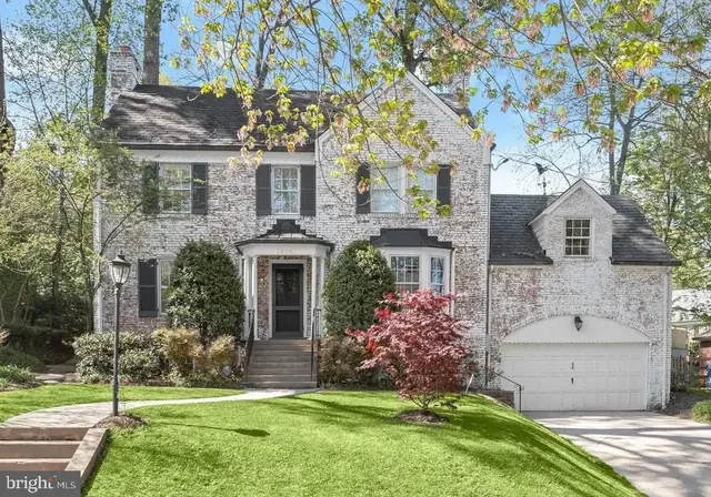 7214 Rollingwood Dr, Chevy Chase