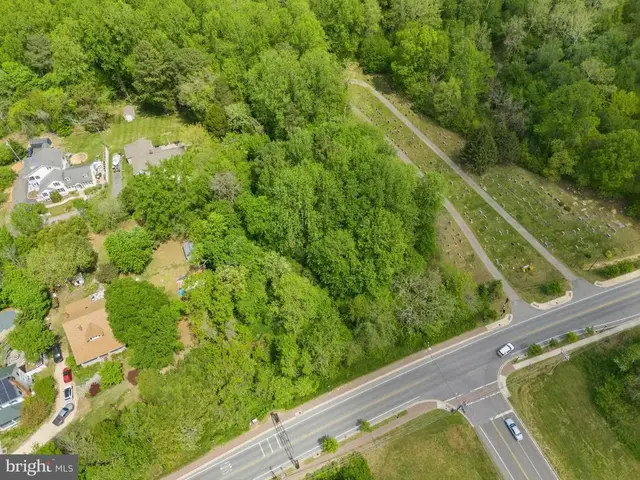 41708 Fenwick St, Leonardtown