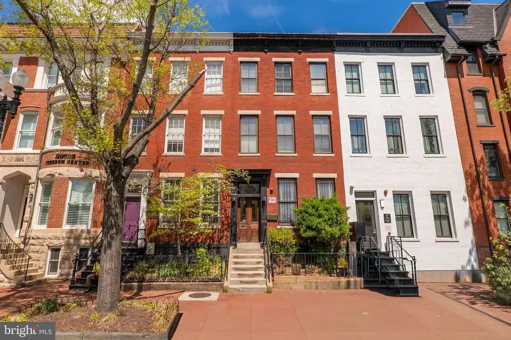 1010 Pennsylvania Ave Se, WASHINGTON