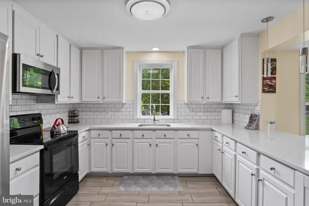 8215 Harry Warren Pl, WELCOME