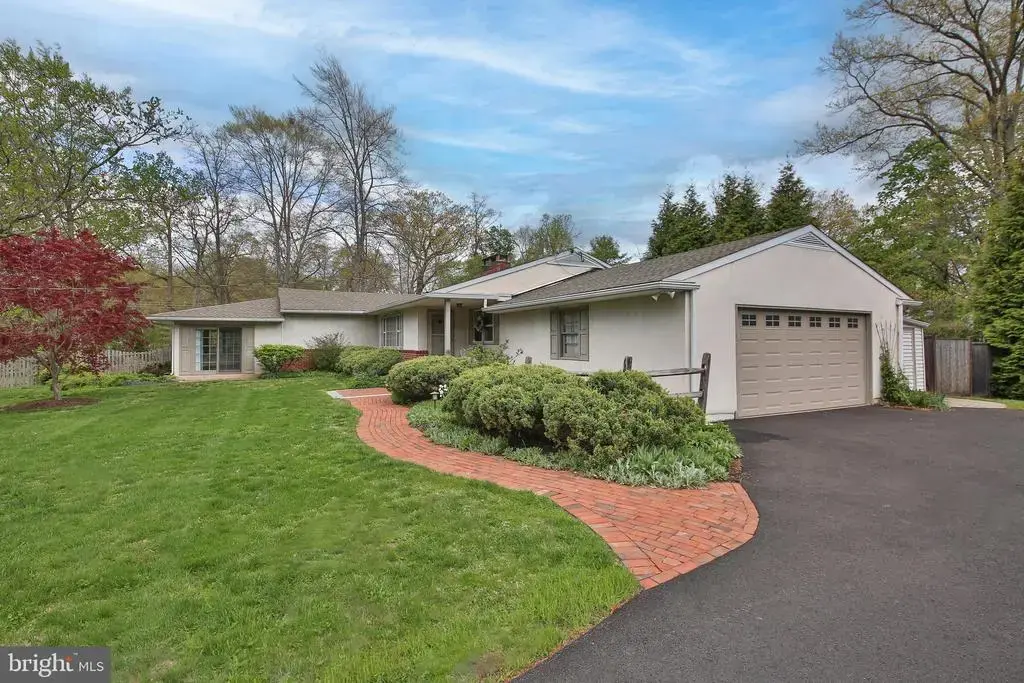 95 Springs Dr, DOYLESTOWN