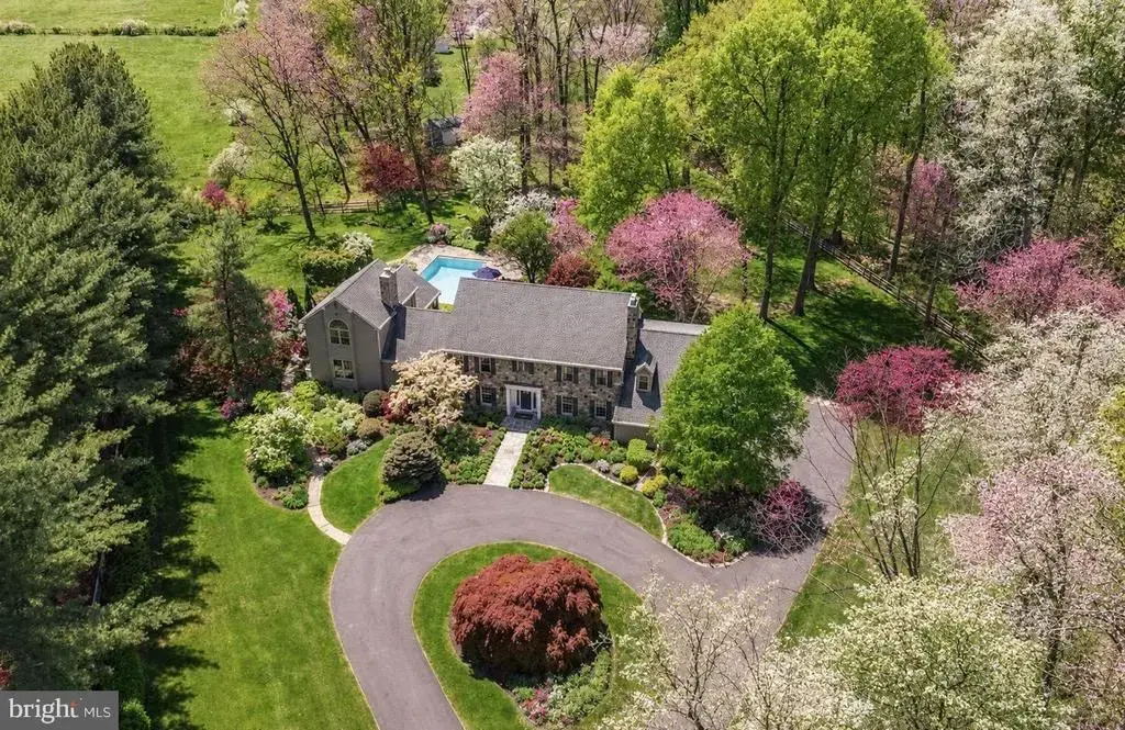 3521 N Sugan Rd, NEW HOPE